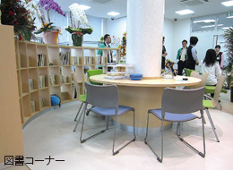泉支店図書コーナー